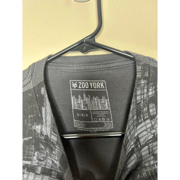Men’s Medium Zoo York Upside Down Skyline Graphic Tee Gray T-Shirt Skate Company - Picture 2 of 3